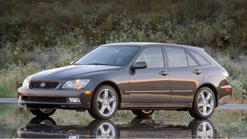 «Сарай» Lexus IS SportCross выпускался с 1998 по…