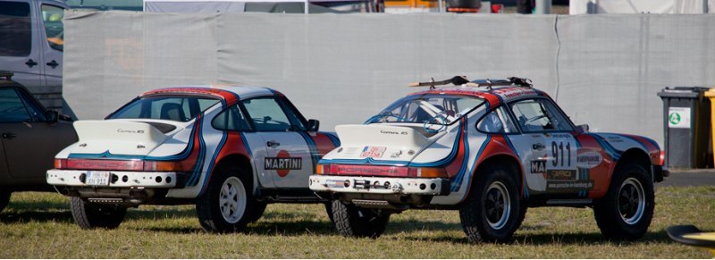 Пара раллийных купе Porsche 911 RS 2.7 Safari в…