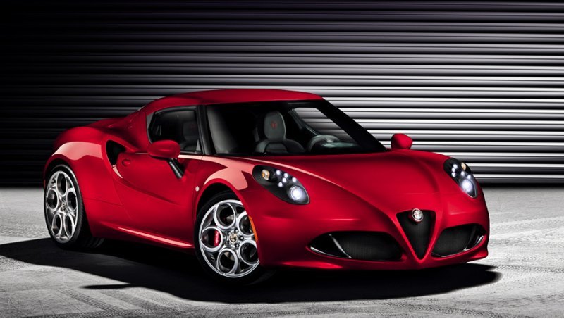 Купе Alfa Romeo 4C получилось ярким и…