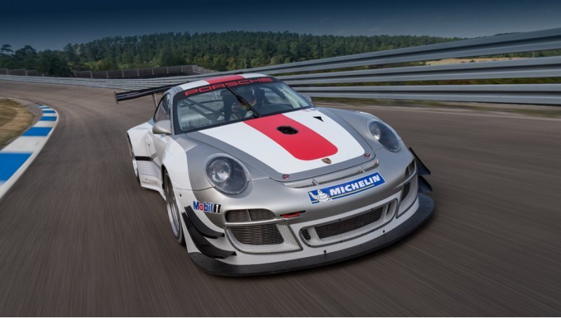 Текущая модель 911 GT3 R была впервые…