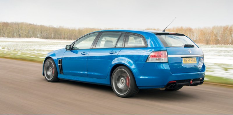 Модель Vauxhall VXR8 Tourer построена на…
