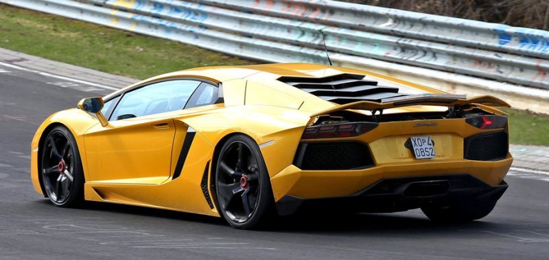 По слухам, полноприводный Aventador SV на…