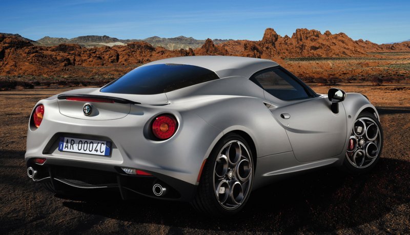 Купе Alfa Romeo 4C в версии Launch Edition стоит…