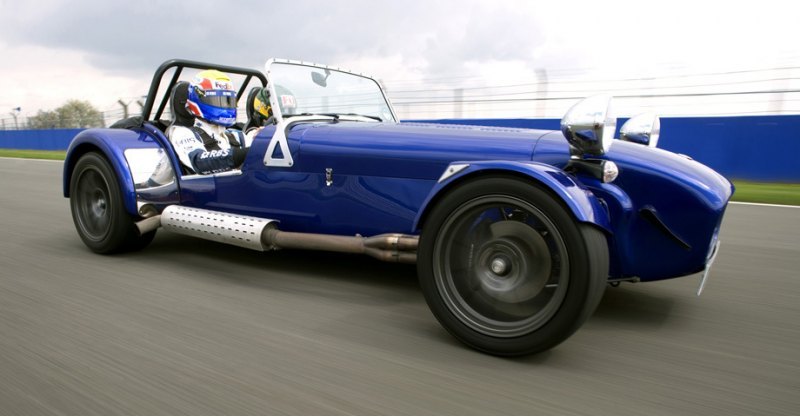 В настоящее время линейка Caterham состоит из…