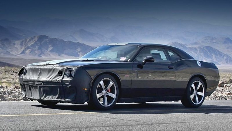 В моторную гамму помимо агрегата Hemi V8 6.2…