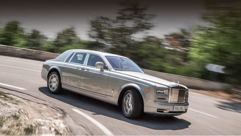 В следующем поколении седана Rolls-Royce Phantom…