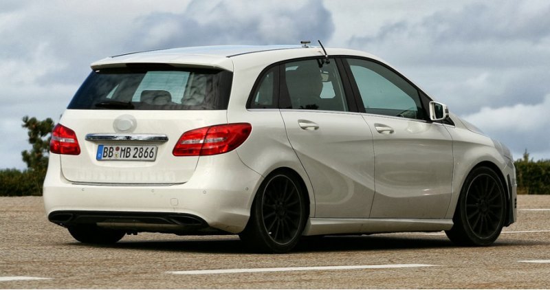 Казалось бы, Mercedes B-класса еще достаточно…
