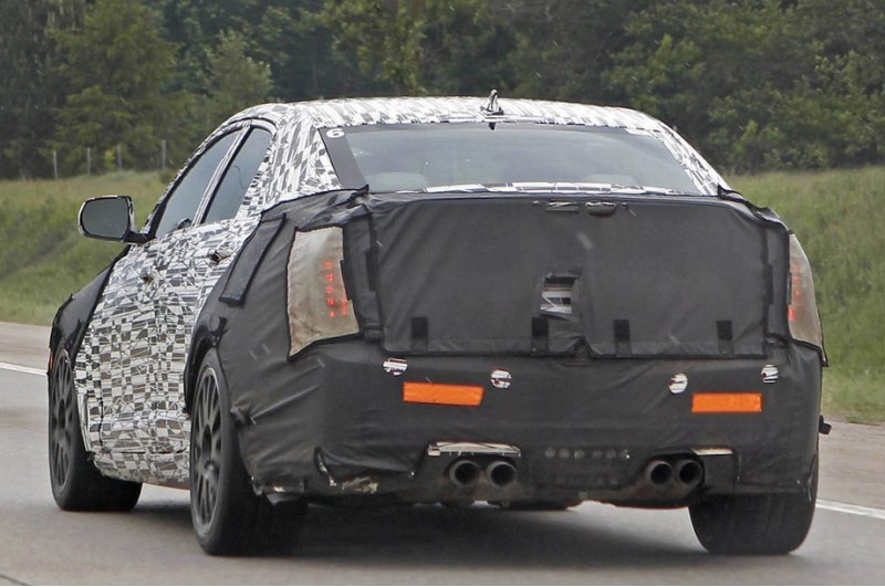 Cadillac ATS-V уже тестируется. Что именно скрыто…