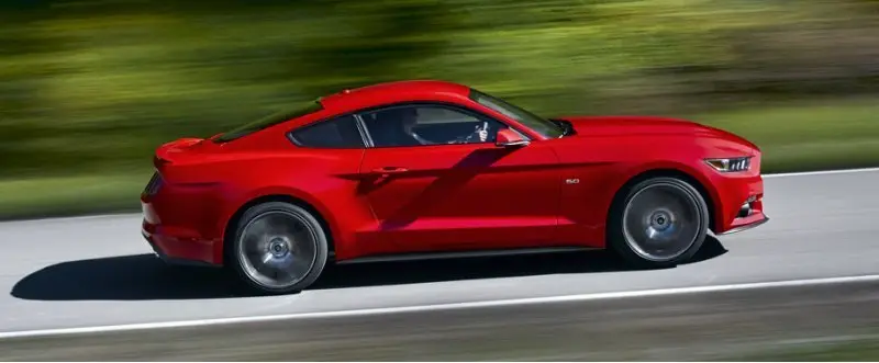 «Ford Mustang возбуждает эмоции, как никакой…