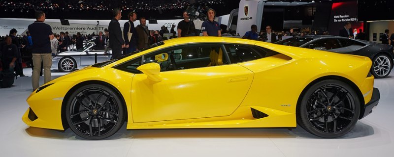 Относительно скромная сухая масса в 1422 кг…