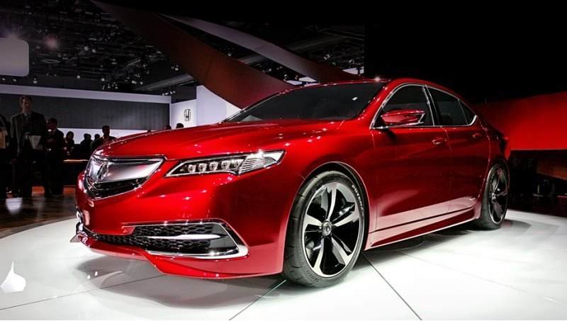 Готовые к продаже версии седана Acura TLX…