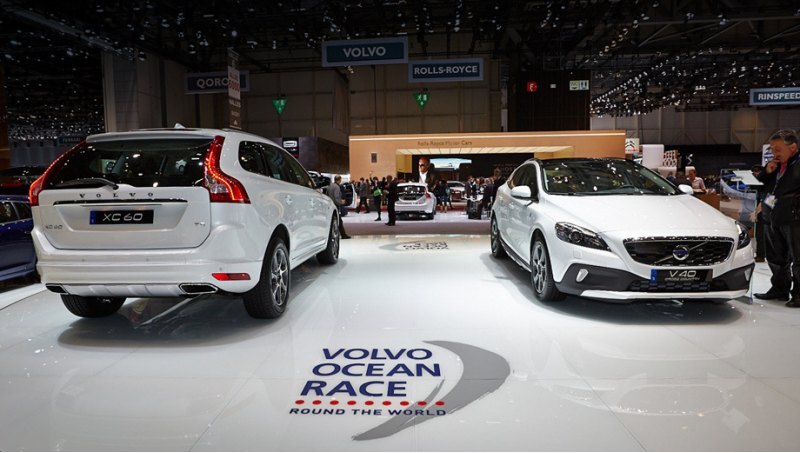 Моделям V40 (на фото) и V40 Cross Country в…