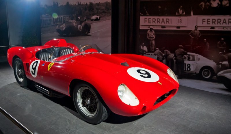 Ferrari 250 Testa Rossa (или просто Ferrari TR),…