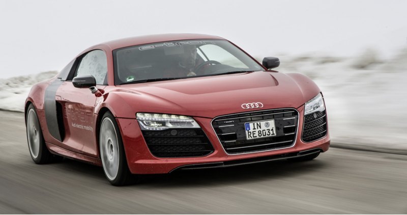 Роста параметров купе Audi R8 e-tron удалось…