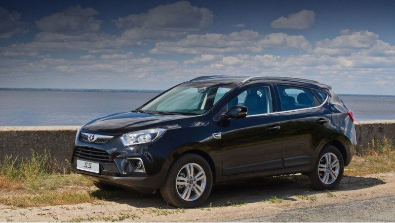 Разработкой внешнего облика кроссовера JAC S5…
