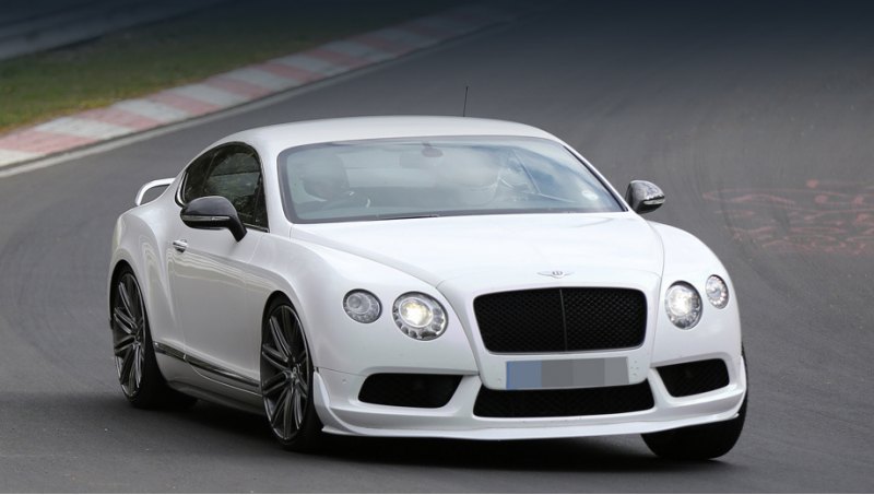 Автомобиль близок по виду к версии Continental GT…