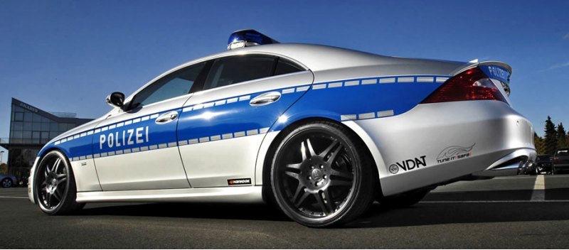Седан Mercedes CLS Brabus способен набирать…