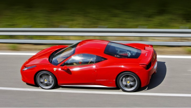 Обновлённую Италию назовут или 458 Italia T, или…
