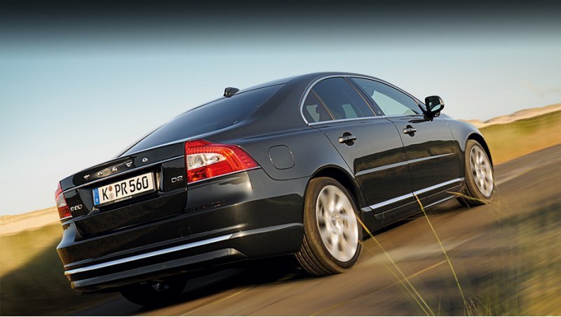 Нынешнее поколение модели Volvo S80 стоит на…