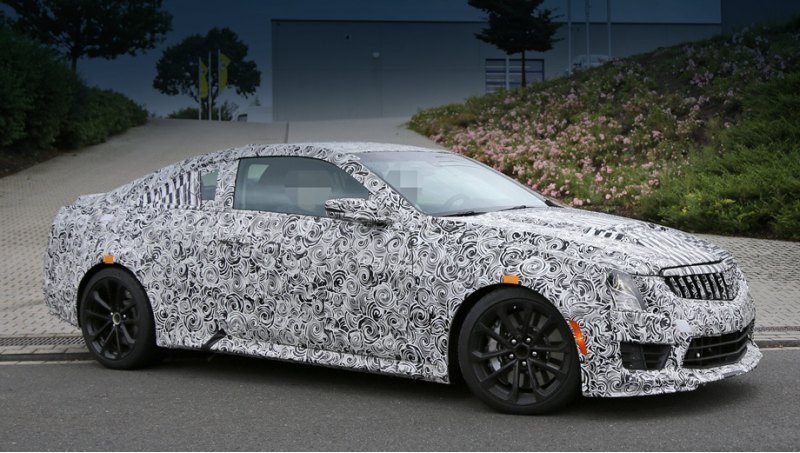 Cadillac частенько испытывает свои «зажигалки»…