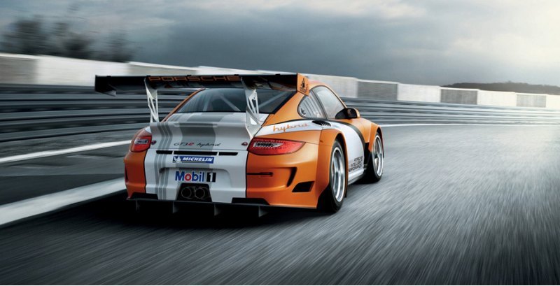 Гибридный Porsche 911 был. Вспомним гоночный…