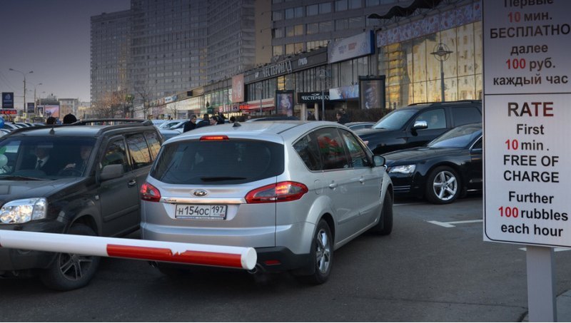 Сейчас в Москве десять плоскостных стоянок: на…