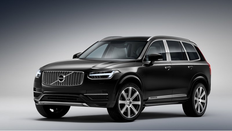 Внешних отличий от других кроссоверов XC90 у…