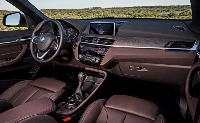 Все BMW X1 оснащаются аудиосистемой с шестью…
