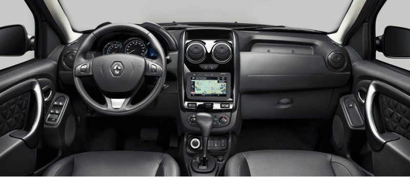 Активировать Renault Start можно кнопкой на ключе…