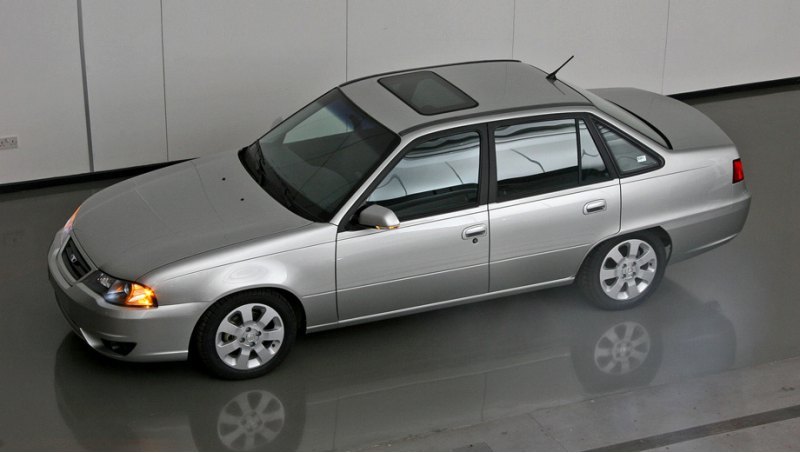 Производство седана Daewoo Nexia было запущено в…