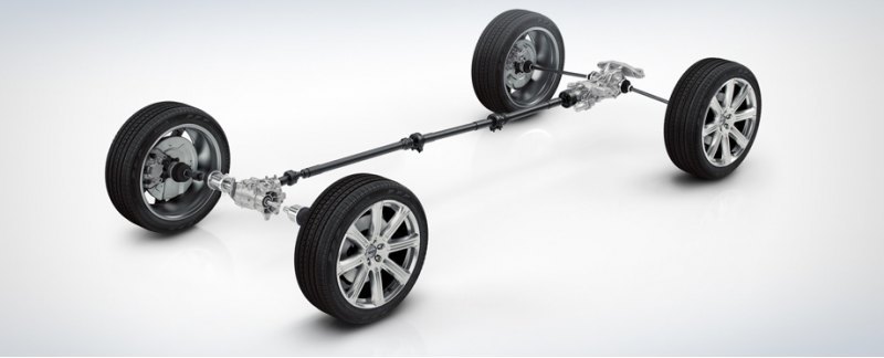 На кроссовере XC90 мотор T6 (правда, в…