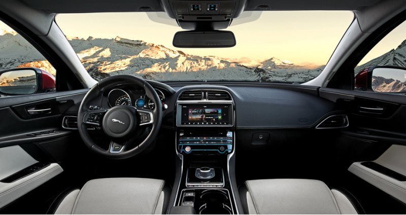 Помимо полного привода, седаны Jaguar XE получили…