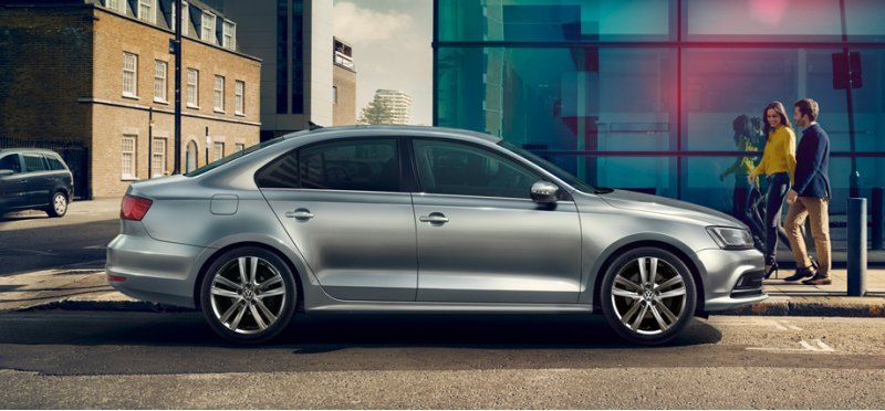 Седан Jetta — один из самых популярных в классе: с начала года, когда модель обновилась, у нас…