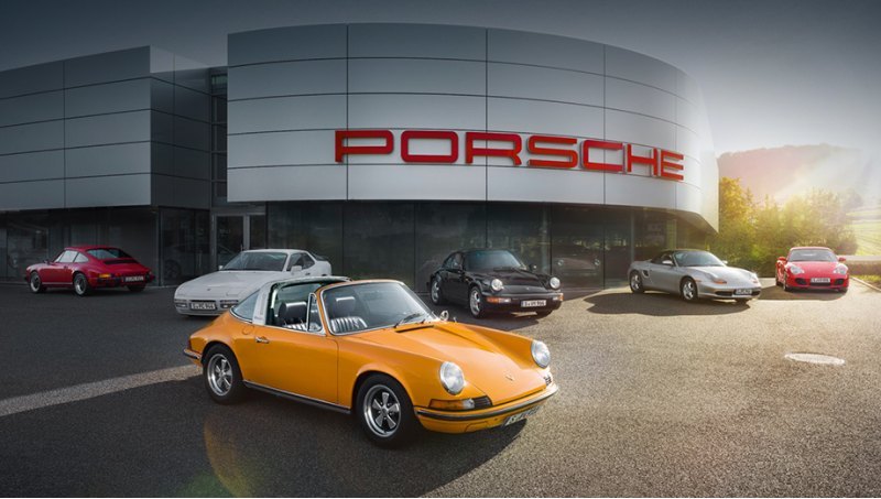 Персонал, работающий в голландском Porsche…