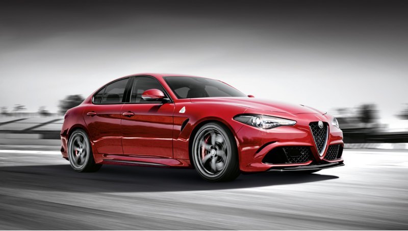 Прошлой осенью четырёхдверка Giulia Quadrifoglio…