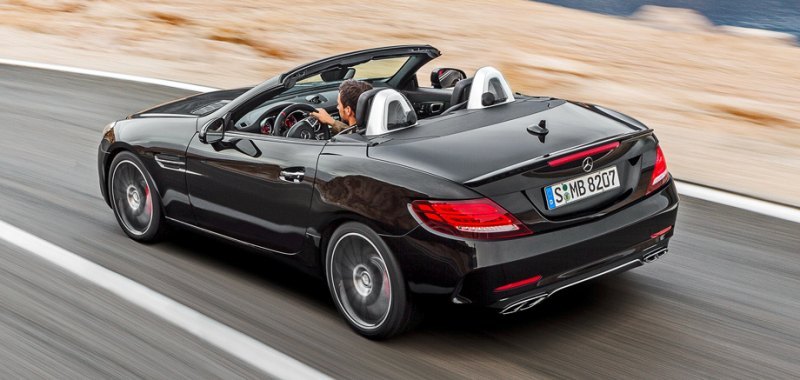 До сотни «горячий» Mercedes-AMG SLC 43…