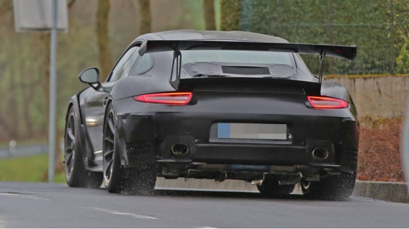 Прототип показывает, что у GT3 RS 4.2 изменена…