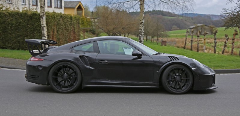 Важные фишки GT3 RS на месте: колесные диски,…
