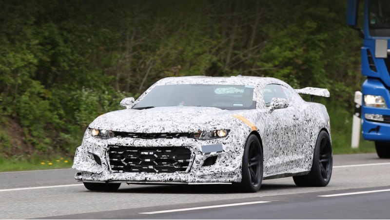 Внешне этот образец напоминает Camaro ZL1, однако…