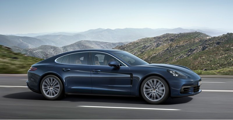 Мотор версии Panamera 4S Diesel развивает 422…