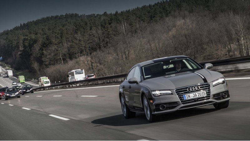 На хайвее A9 компания Audi работает над шестью…