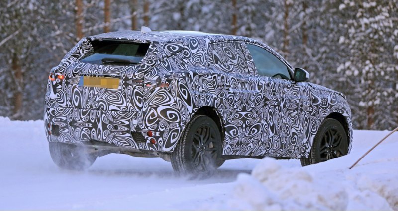 Предполагалось, что E-Pace дебютирует в марте на…