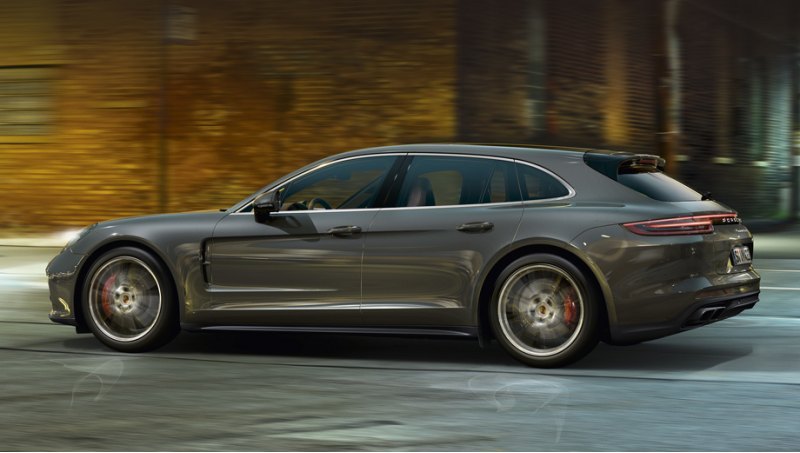 Передняя половина новичка повторяет обычную Панамеру, а начиная со средних стоек идёт самое…