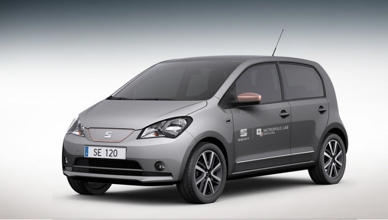 Батарейный прототип Seat e-Mii, представленный в…