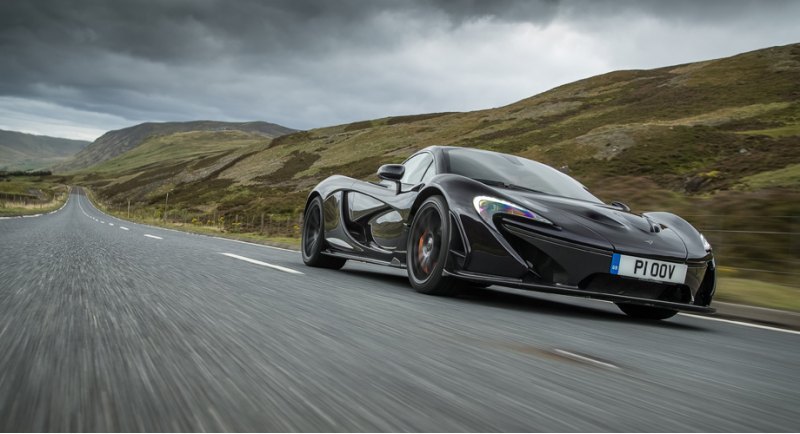 Базовый McLaren P1 набирает 300 км/ч с места за…