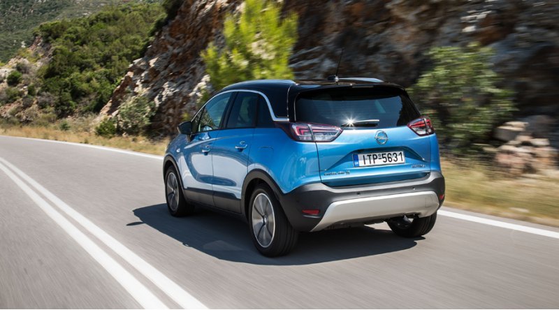 Субкомпакт Crossland X комплектуется бензиновыми…