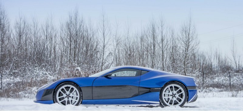 Суперкар Concept_One чаще фотографируют на…
