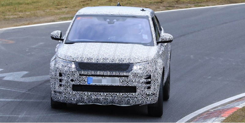 Как мы предполагали, внешне Evoque пытается…