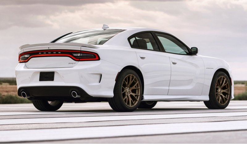 Ныне выпускаемый Charger SRT Hellcat набирает 60…