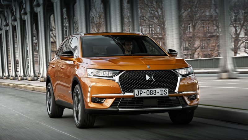 На флагманский кроссовер DS 7 Crossback…